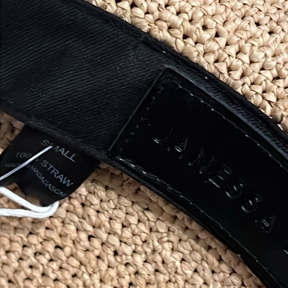 NEW JANESSA LEONE felix bucket hat in natural raffia - Picture 7 of 7